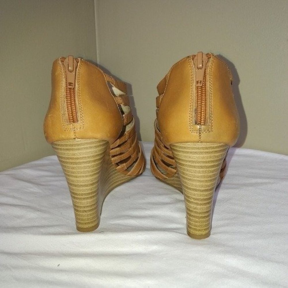 INC International Concepts Tan Strappy Wedge Sandals Faux Wood Look Heel… - Picture 3 of 10